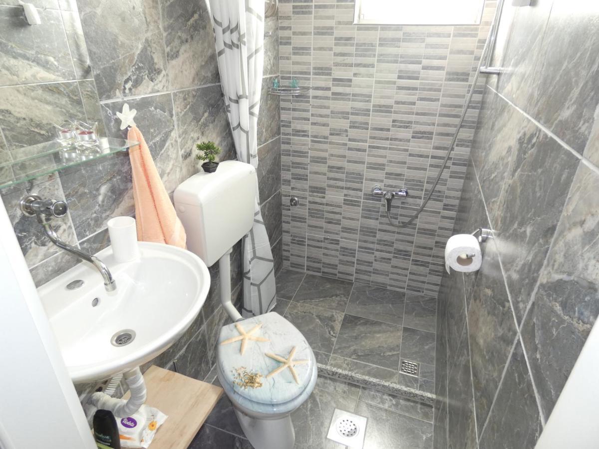 Holiday House Sia Ясенице Экстерьер фото