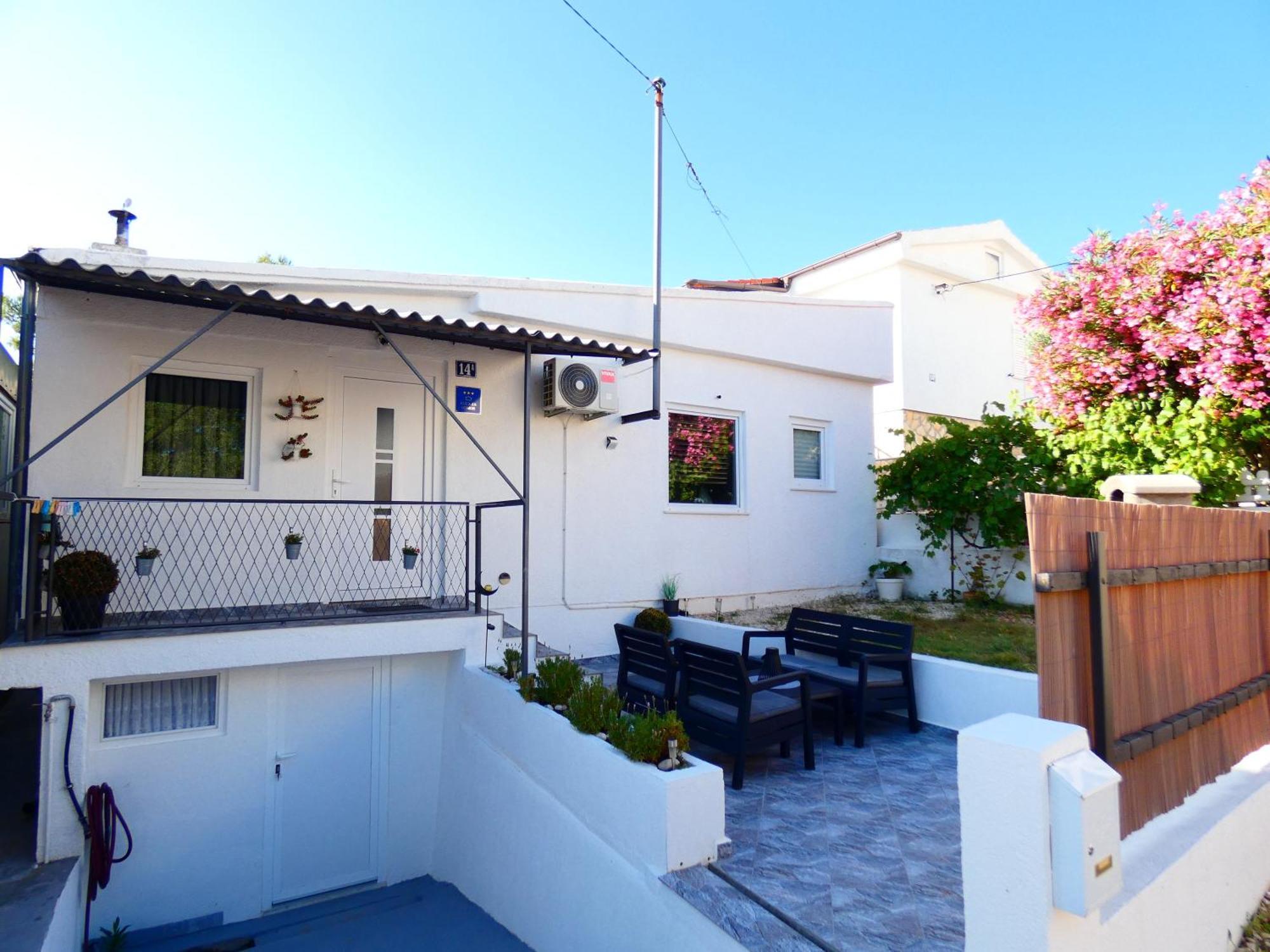 Holiday House Sia Ясенице Экстерьер фото